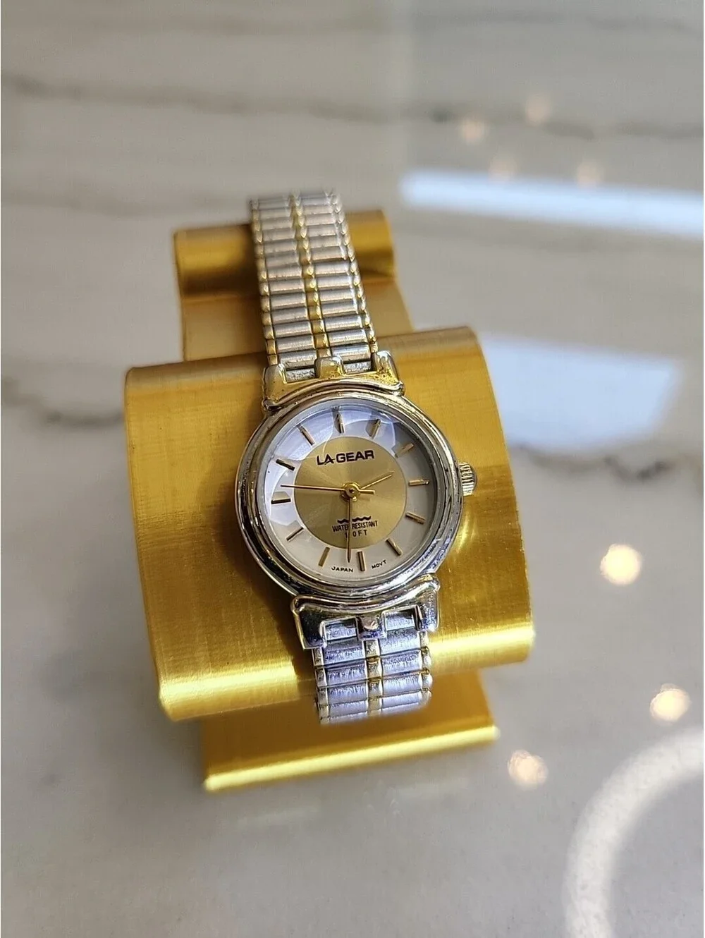 Vtg LA Gear Womans Watch Stretch Band Two- Toned OSFA New Battery 23mm Works